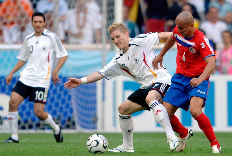 球星压哨三分把比赛送进加时