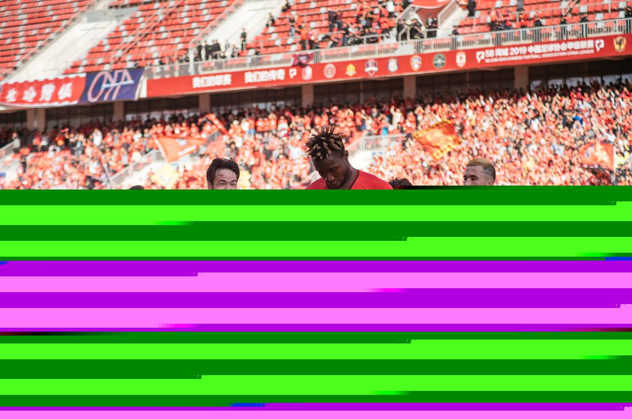 NBA焦点战：凯尔特人主场逆转猛龙,