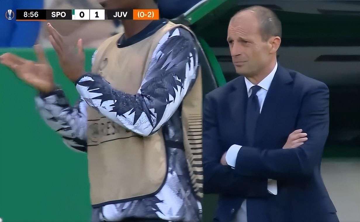 齐达内与蒯纪闻共同现身上海交大出席活动，现场教学马赛回旋