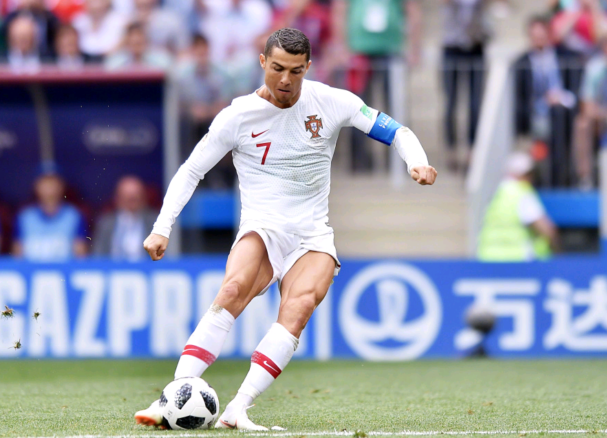 官方：西班牙籍埃尔南德斯执法亚特兰大vs切尔西的欧冠比赛