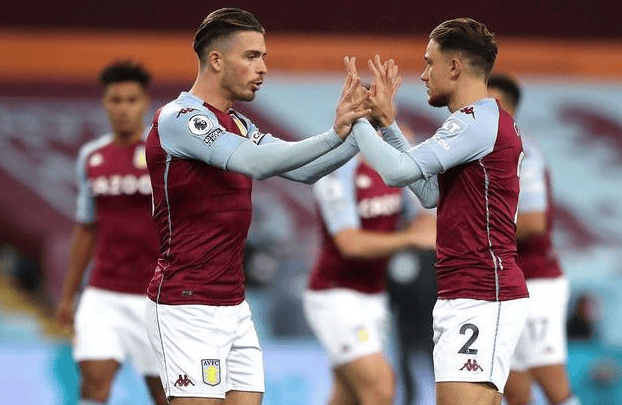 默特萨克、于大宝观战梅州U15vs浙江U15，并与小球员互动