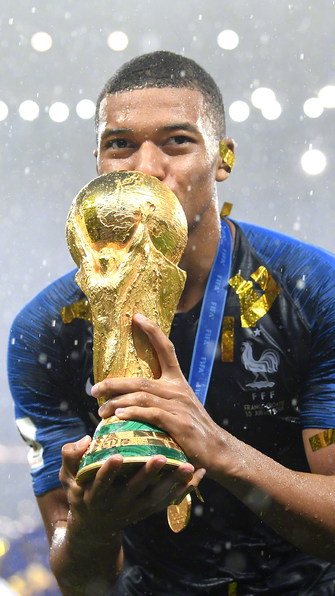 18岁球员15分+2断+2帽场次：弗拉格超越科比&詹姆斯